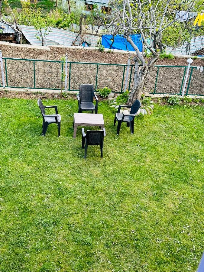 Sheen Homestay Gulmarg Eksteriør bilde