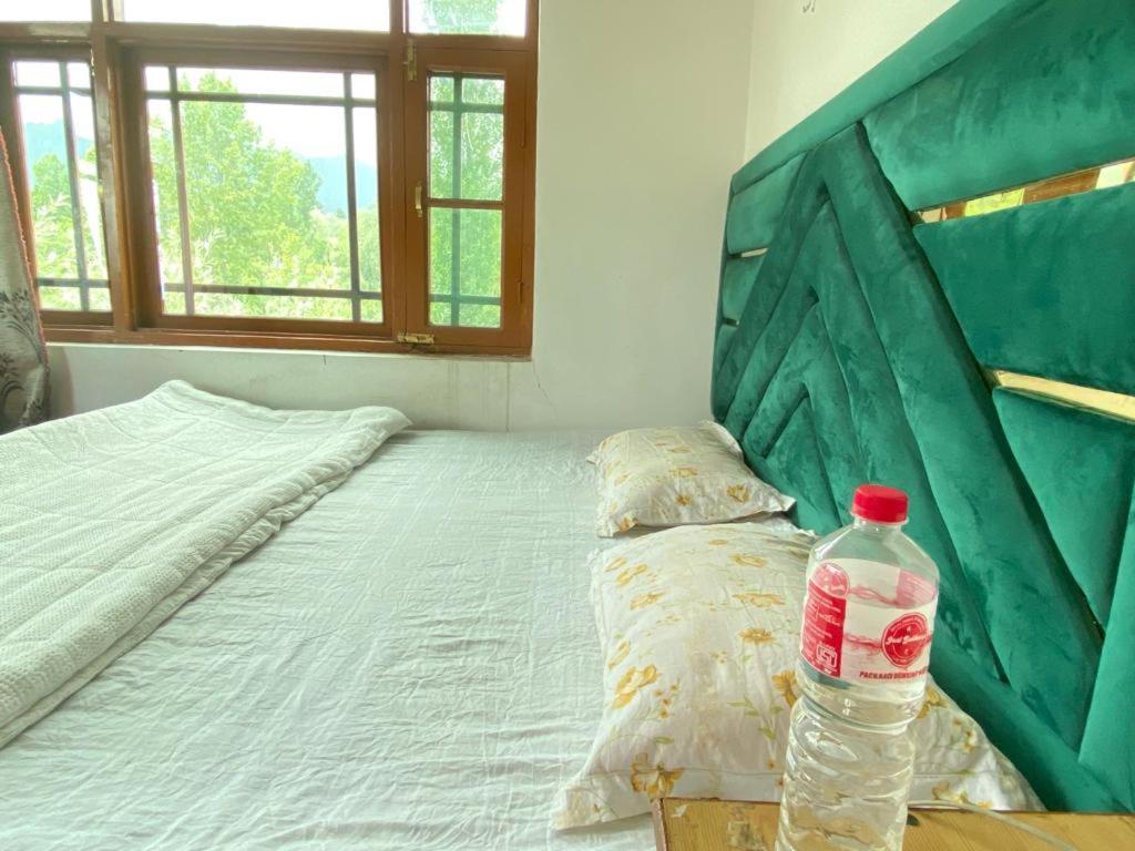 Sheen Homestay Gulmarg Eksteriør bilde